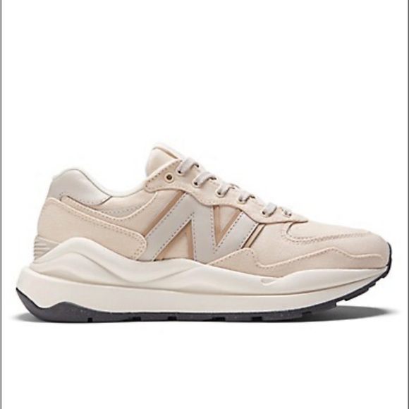 New Balance 57/40 Women’s Sneakers - Picture 3 of 14